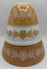 Vintage Pyrex Mixing Bowl Set 401 402 403 Butterfly Gold & White Floral, MINTY!