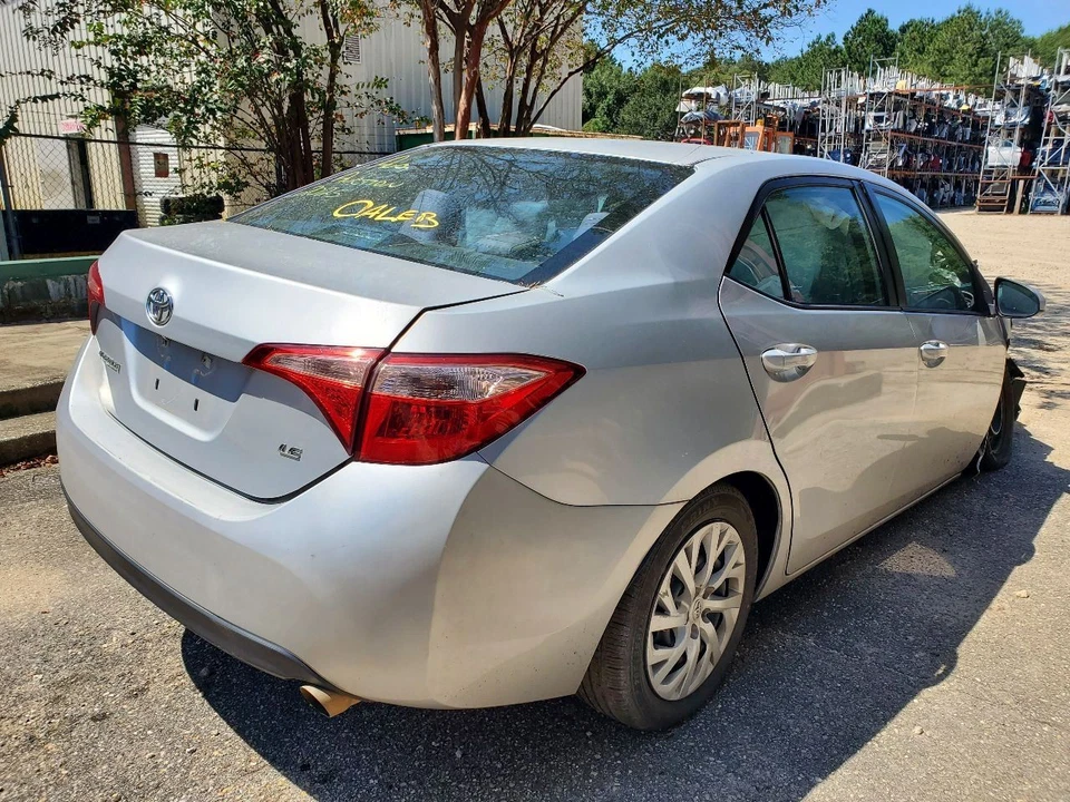 Toyota Corolla 2014 2015 2016 2017 2018 2019 OEM silenciador sedán  Foto 2 de 4