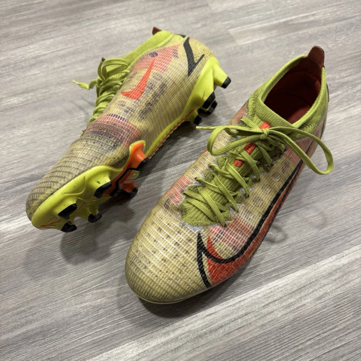 Preços baixos em Nike Mercurial Vapor 14 Elite AG Bright Crimson