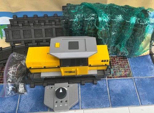 Vintage Playmobil 5258 City Action RC Freight Train with 2 train cars, tested.