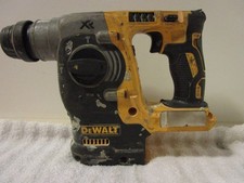 DEWALT DCH273 20V Rotary Hammer Drill FOR PARTS/REPAIRS ONLY