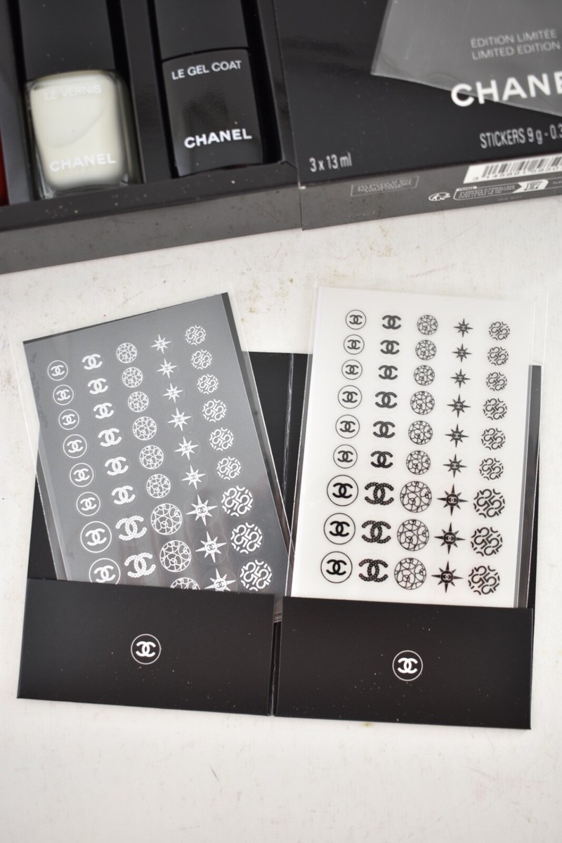 Chanel Set Le Vernis De Looks Manicure Nail Looks Set Stickers