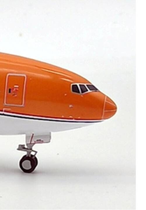 Inflight1:200 KLMオランダ航空B777-300ER PH-BVA Inflight 200 1:200 | Boeing 777-300ER KLM PH-BVA (Orange Pride