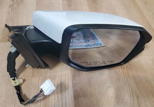 19-20 Honda Insight Right(Pass) Side View Mirror White with camera/blinker  OEM
