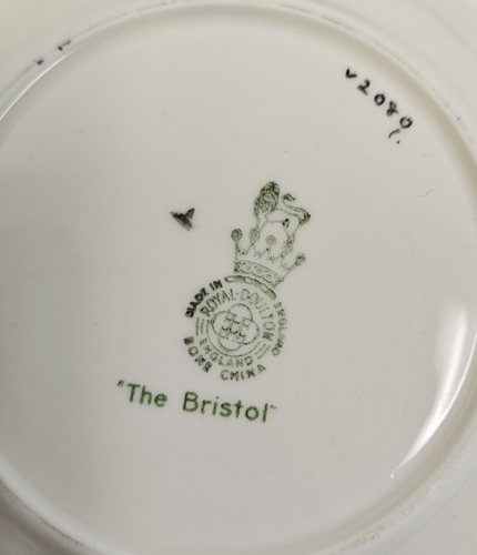 (4) Royal Doulton THE BRISTOL 5 3/4" Fruit Sauce Dessert Bowls *3 SETS AVAILABLE - Picture 6 of 7
