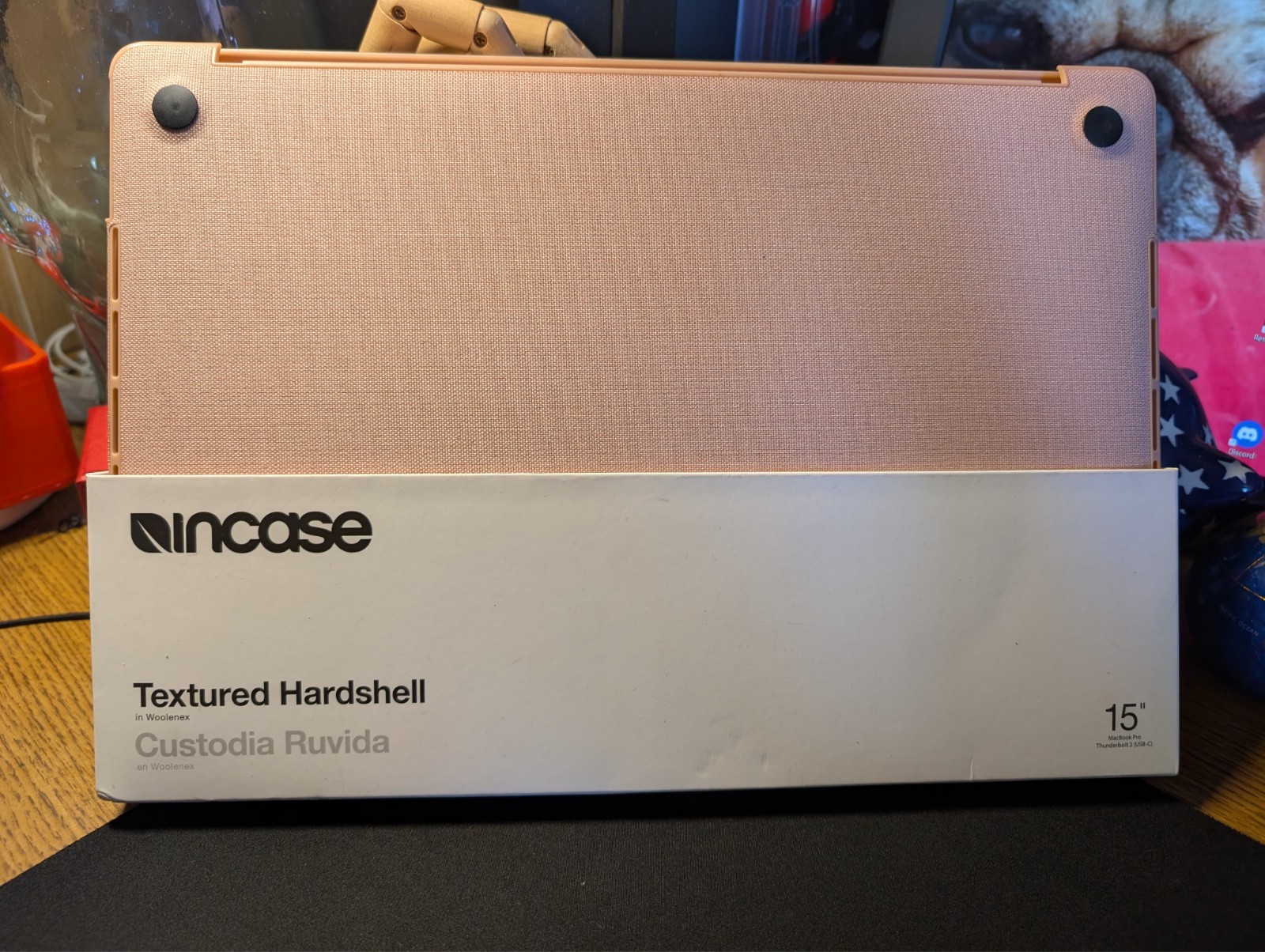 Incase Textured Hardshell Case Woolenex for 15" MacBook Pro USB-C Blush Pink