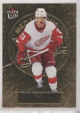 2021-22 Upper Deck Fleer Ultra Medallions Gold 141/200 Lucas Raymond #M-25 0p4d