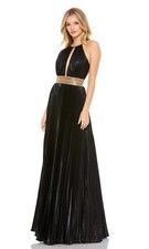 Mac Duggal Black Pleated Shiny Embellished Halter A-line Gown Size 2 $598