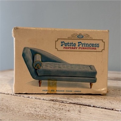Petite Princess Vintage 1:12 Hand Crafted Fantasy Boudoir Chaise Longue Silver