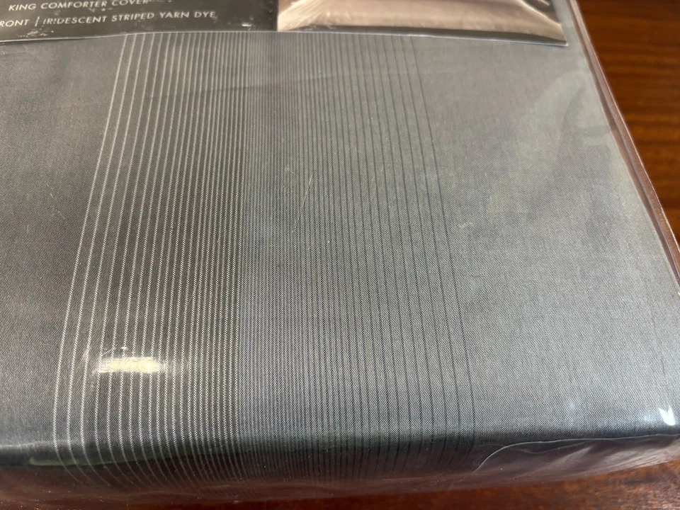 Juego de funda nórdica edredón Hotel Collection tamaño king gris rayas iridiscentes Foto 4 de 4