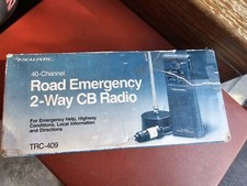 Realistic 40 Channel Road Emergency 2 Way CB Radio TRC-409 Original Box