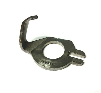 PFAFF 242 A;B;BN BOBBIN CASE OPENER 91-140251-05