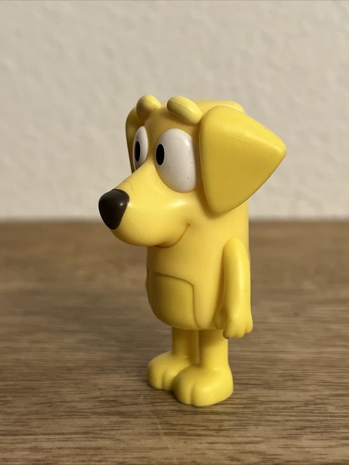 "Figura de acción de PVC Bluey Friend Lucky Yellow Lab Dog 2,5""" Foto 3 de 4