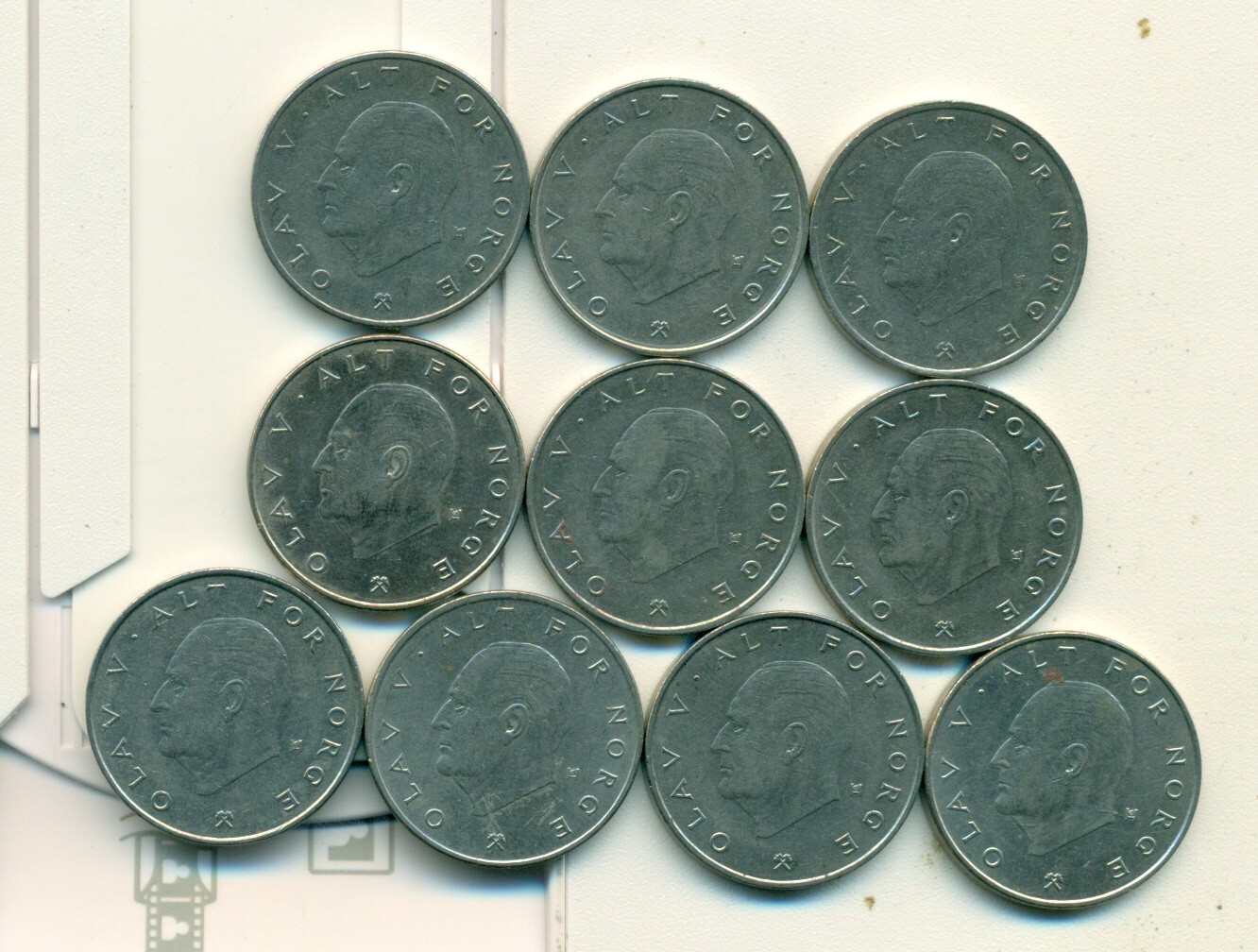 10 DIFFERENT 1 KRONE COINS from NORWAY with CONSECUTIVE DATES of 1974 to 1983