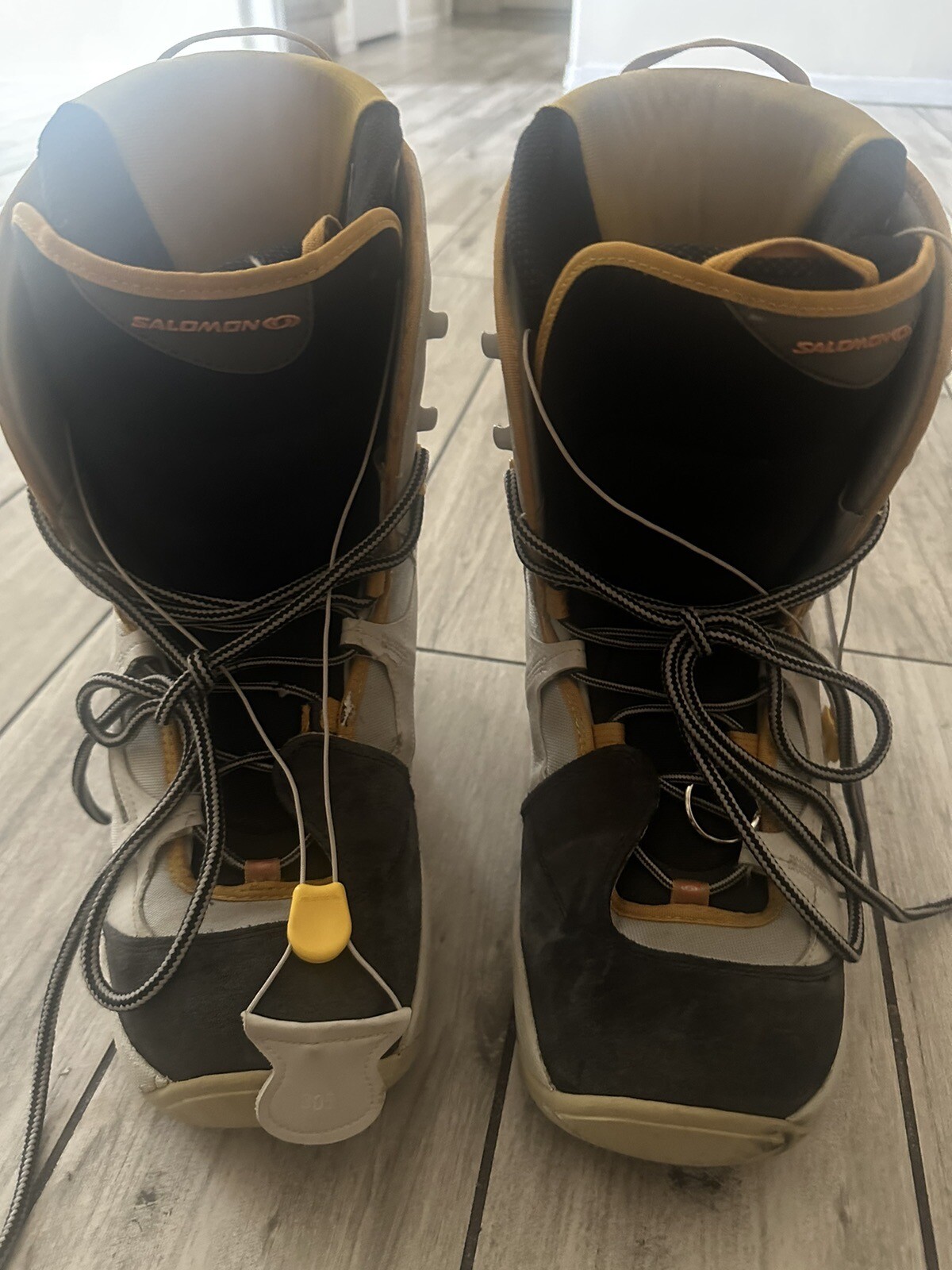 Stivali da snowboard Salomon Synapse uomo taglia 13 pull lock giallo caldo nero