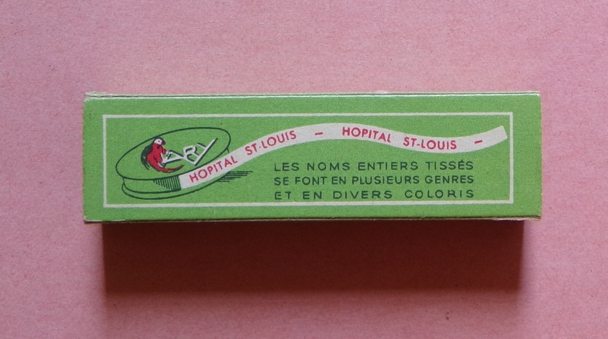 Mercerie Ancienne – Boîte De Rubans Tissés Household Gem Avec étiquettes Linge Initiales R.S