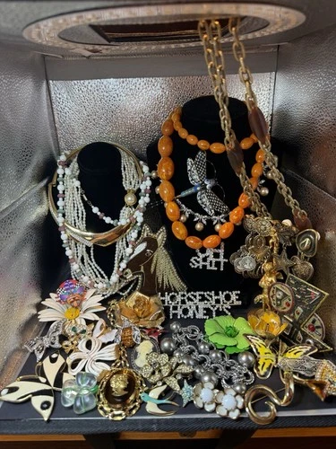 LARGE VINTAGE JEWELRY 42 Items LOT Trifari, Bakelite, Early Haskell & more