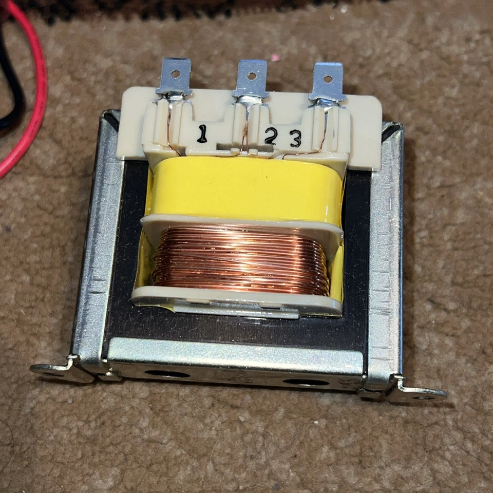 Nuevo transformador Honeywell AT140B1024 208/240V 60Hz GAR Foto 3 de 4