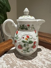 Vintage ESTEE LAUDER 1981 STRAWBERRY PATTERN PORCELAIN TEAPOT Creamer/small Pot
