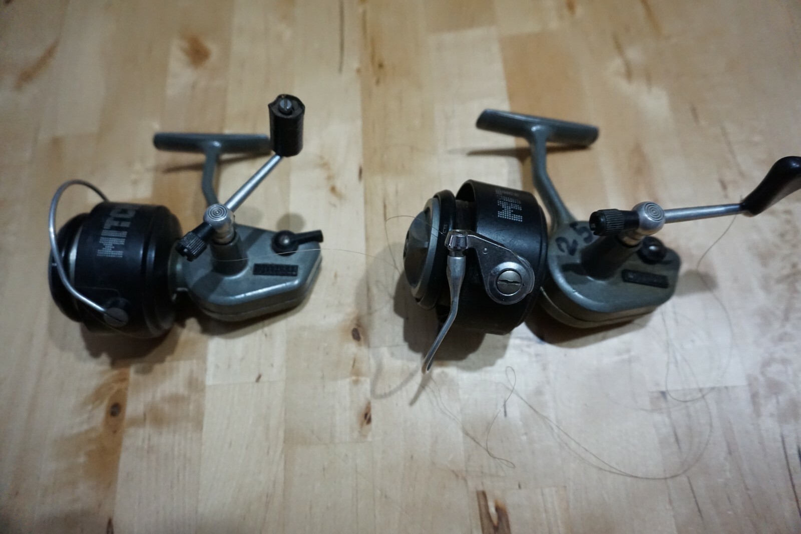 Paire De Moulinets De Pêche Vintage Mitchell 208S - Fabriqués En France (pour Pièces)