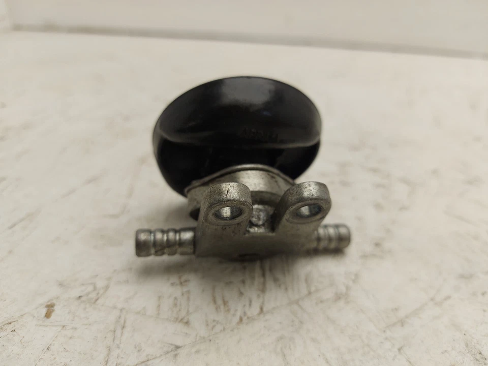 Grifo de combustible Aprilia OEM Foto 4 de 4