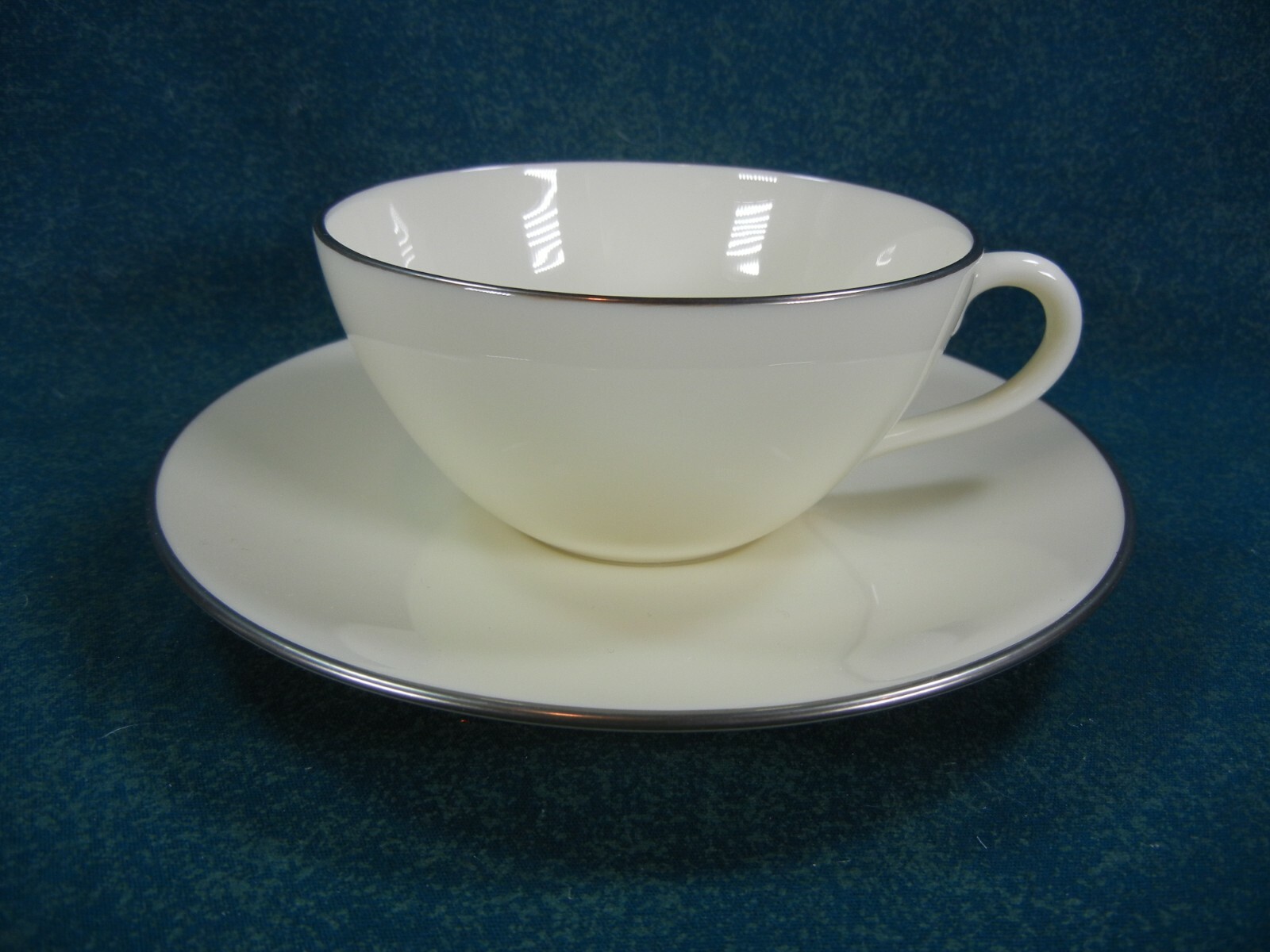 Lenox Olympia Platinum X303P Cup and Saucer Set(s)