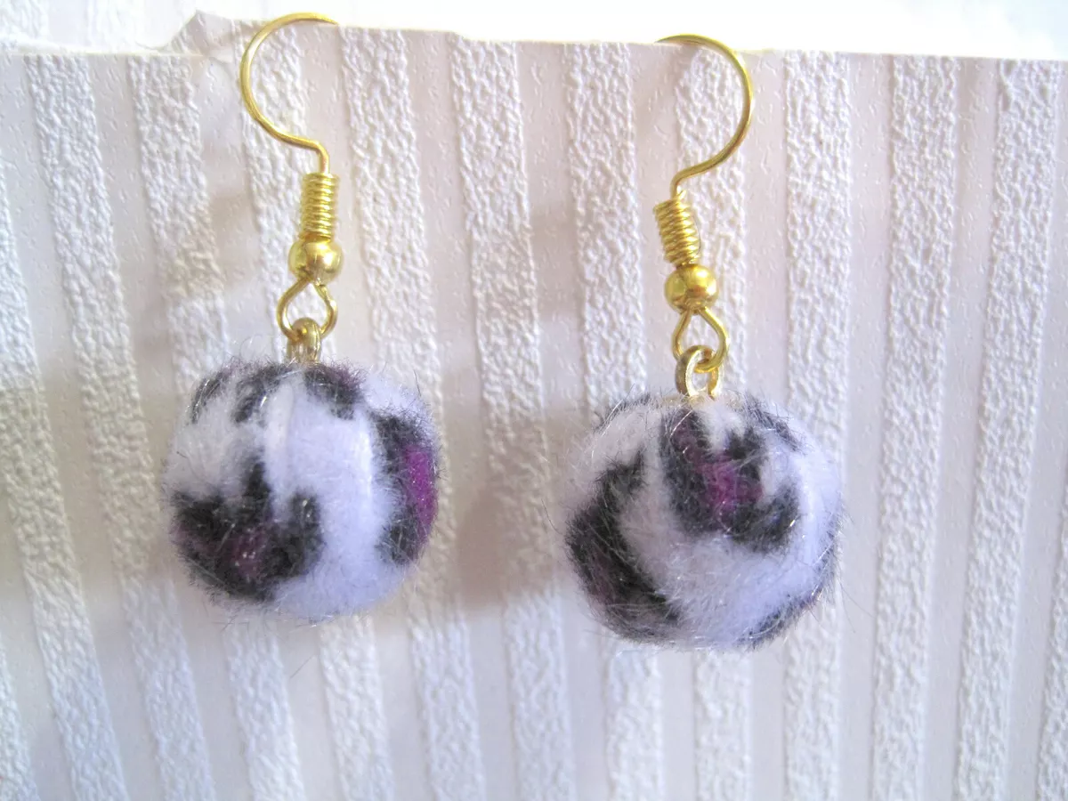 CUTE White Purple SNOW LEOPARD PRINT POM POM Bead Gold Plated Earrings ANIMAL