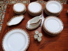 Piatti vintage in porcellana 41 pezzi