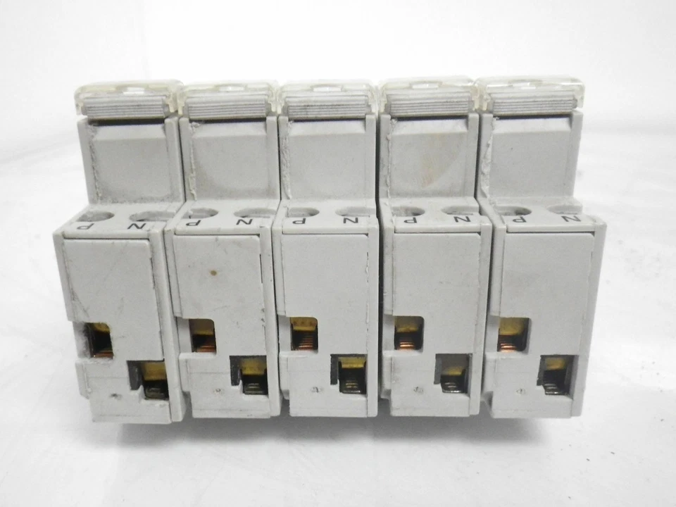 LOTE DE 5 portafusibles Legrand 01260 32A 500V 10X38 Foto 4 de 4