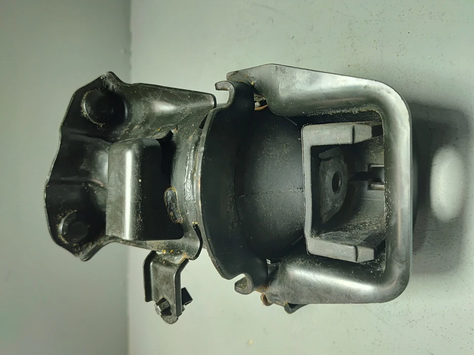 Toyota Camry 2018-2024 motor 2,5 L montaje trasero aislador soporte OEM Foto 3 de 4