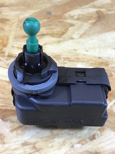 366758 Stellmotor Scheinwerfer links VW Golf IV (1J) 1J0941295F