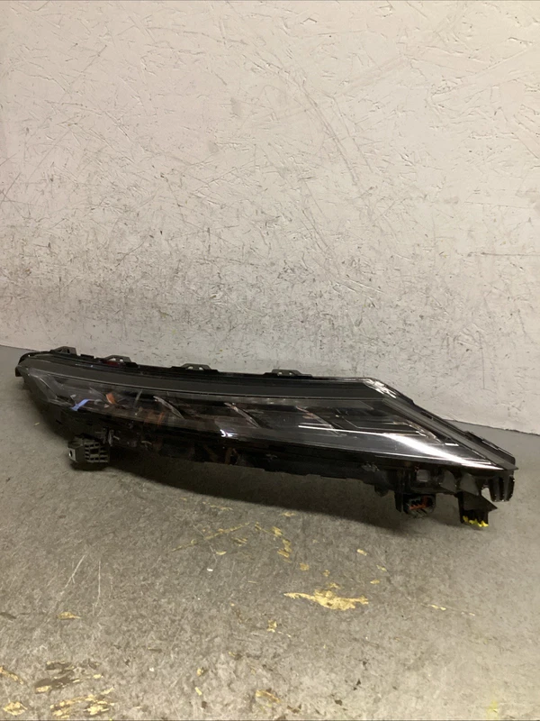 2022-2024 MITSUBISHI OUTLANDER Right RH Passenger SIDE DAYTIME RUNNING LIGHT OEM
