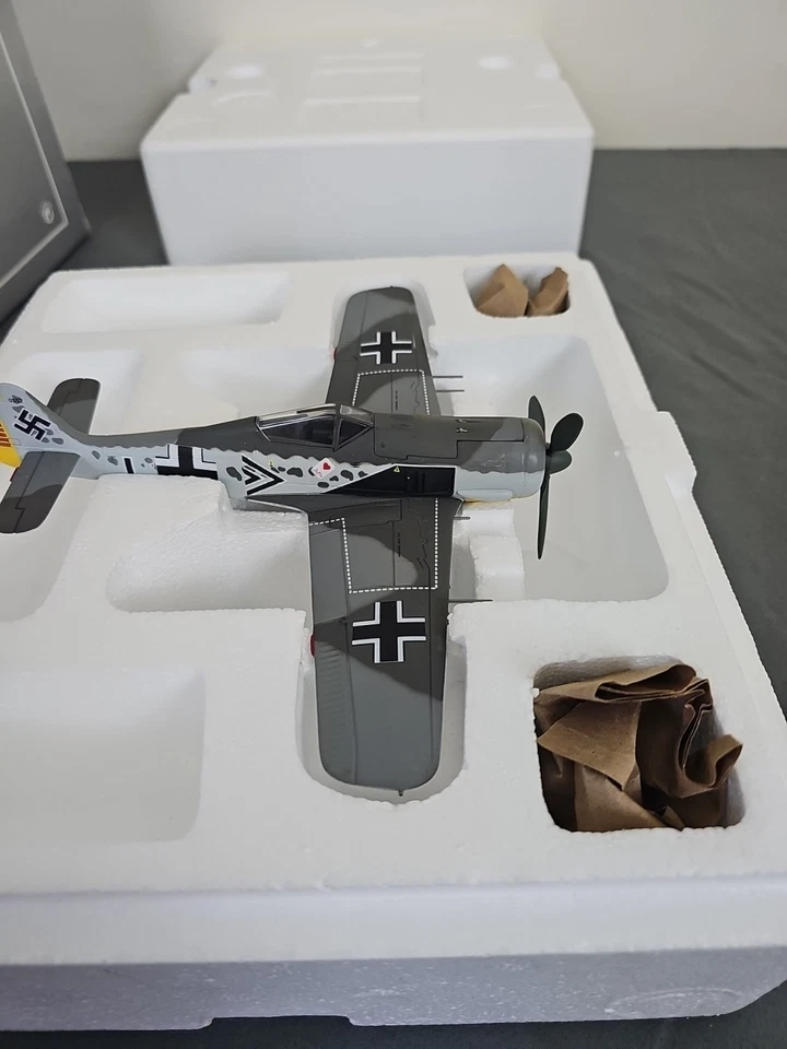Armour Franklin Mint  Collection 1:48 Scale  FW 190 FOCKE WULF LUFTWAFFE 98032 - Image 4 of 4