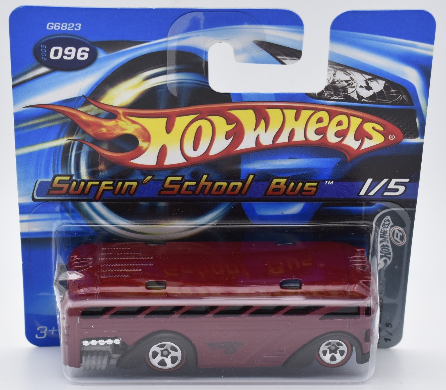Hot Wheels Surfin' School Bus 96/2005 1:64 Diecast Car Collector Toy short card