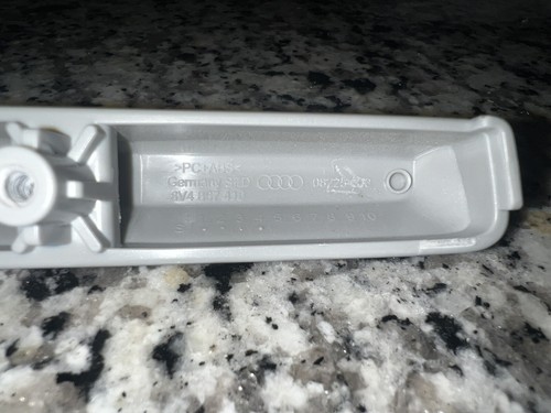 2015-2017 AUDI A3 V8 FRONT RIGHT PASSENGER SIDE DOOR MOLDING COVER TRIM OEM - Picture 3 of 3