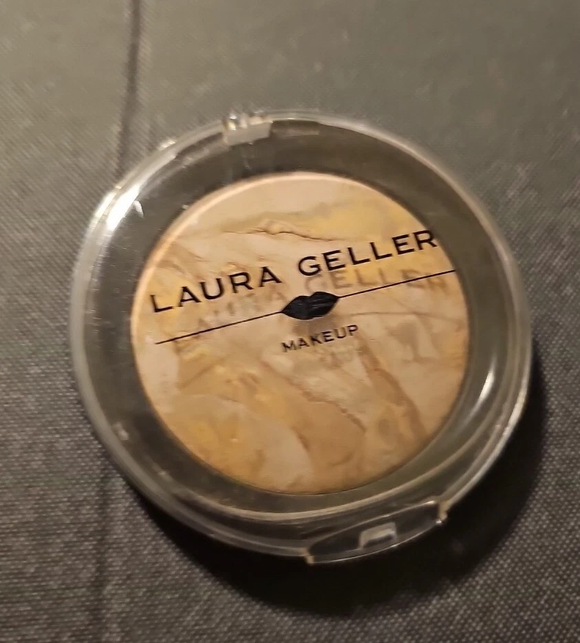 LAURA GELLER NEW YORK Award Winning Baked Balance-n-Brighten Color Correcting  - Image 2 of 3