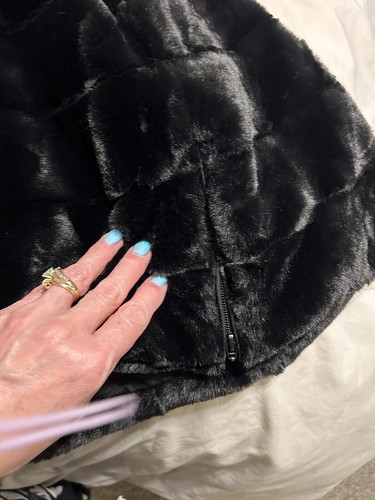 BCBGeneration Womens Black Faux Fur Shawl Wrap Cropped Cape Poncho XL - Picture 2 of 11