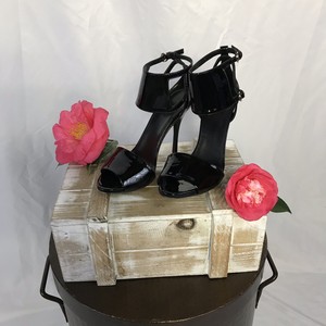 gucci ankle strap sandals