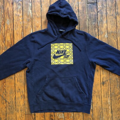 nike nomad hoodie