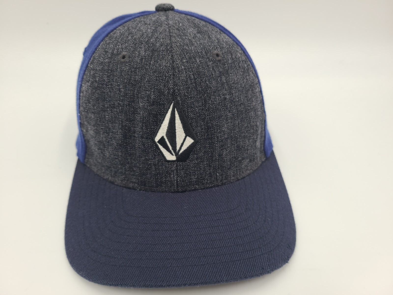 Volcom Stone Flex Fitted L-XL Hat Cap Skate Skateboard Surf Men Women Black Blue