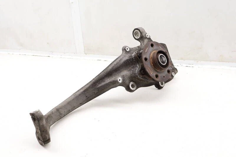 2010-2012 Audi Q5 Right Hand side Passenger Front Spindle Knuckle OEM Foto 2 de 4