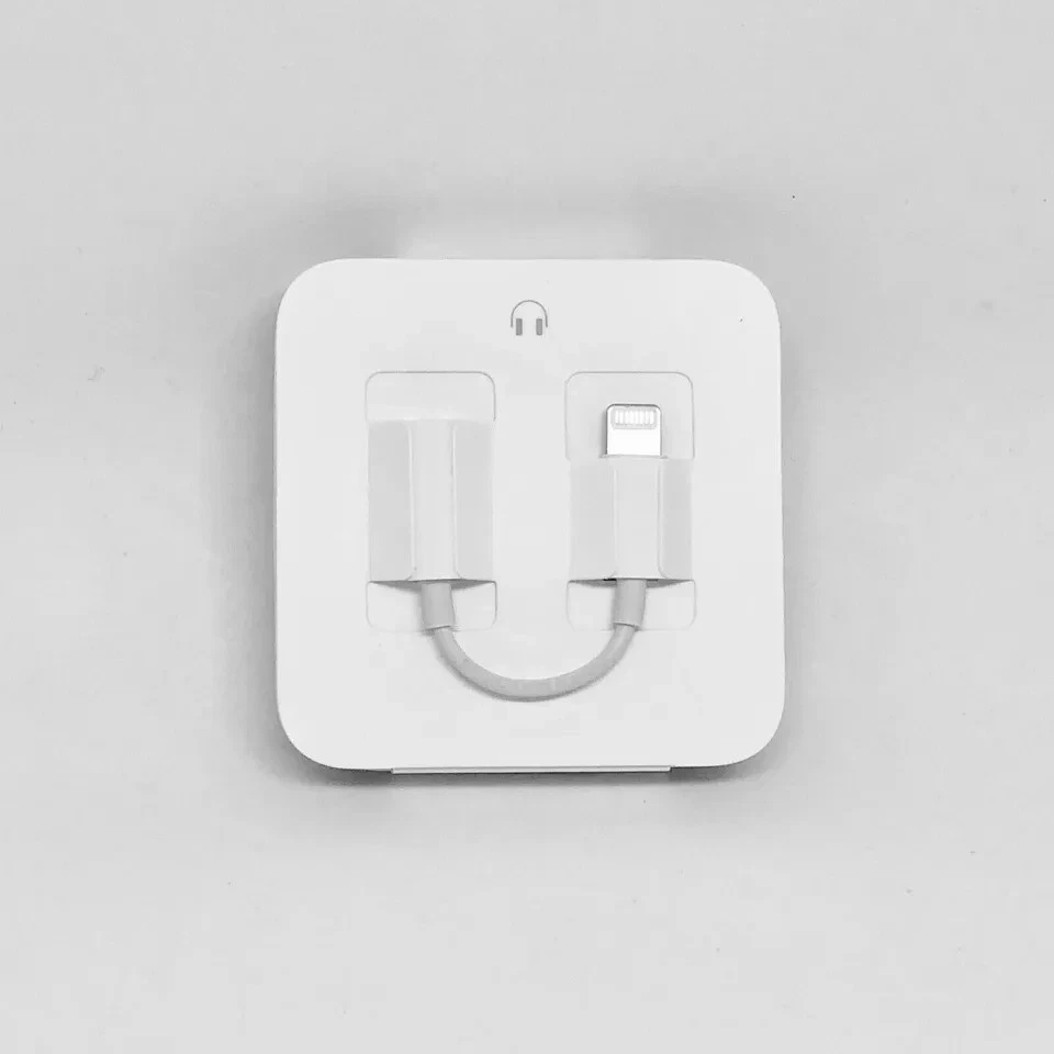 Adapter for Apple to 3.5mm Jack Connector cable Headphone Aux iOSDevice - Image 3 of 4