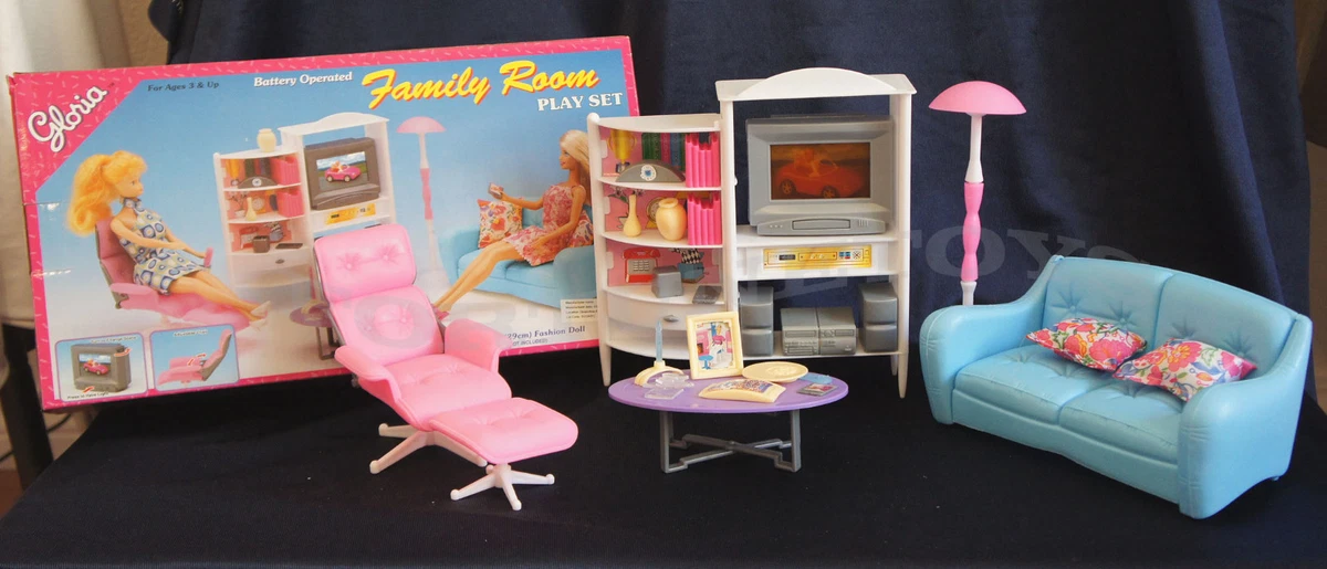 GLORIA DOLLHOUSE FURNITURE SIZE FAMILY ROOM W SOFA TV LAMP