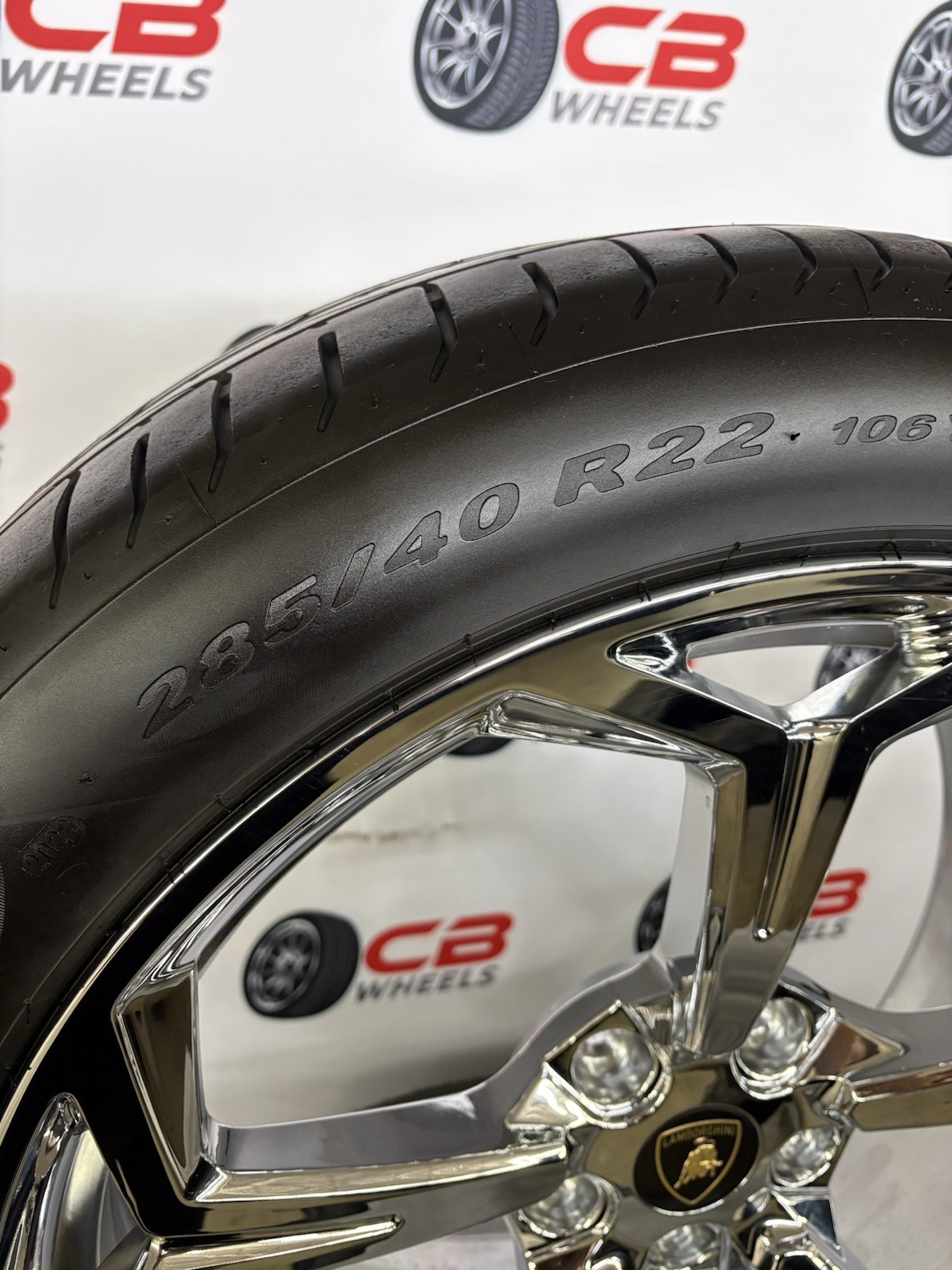 Lamborghini Urus 22” OEM Chrome Takeoff Wheels And Tires