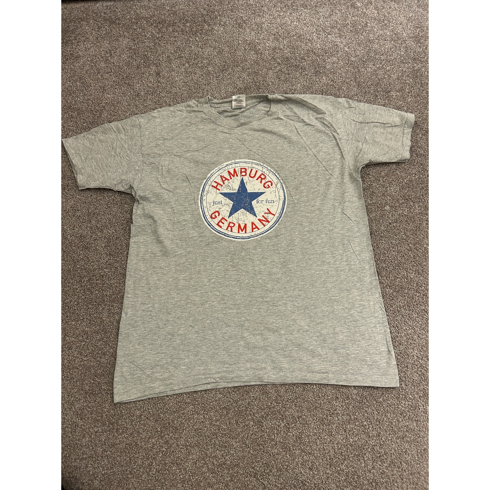 Fruit of the Loom Hamburg Germany T-Shirt Mens M Gray Excellent Graphic Tee