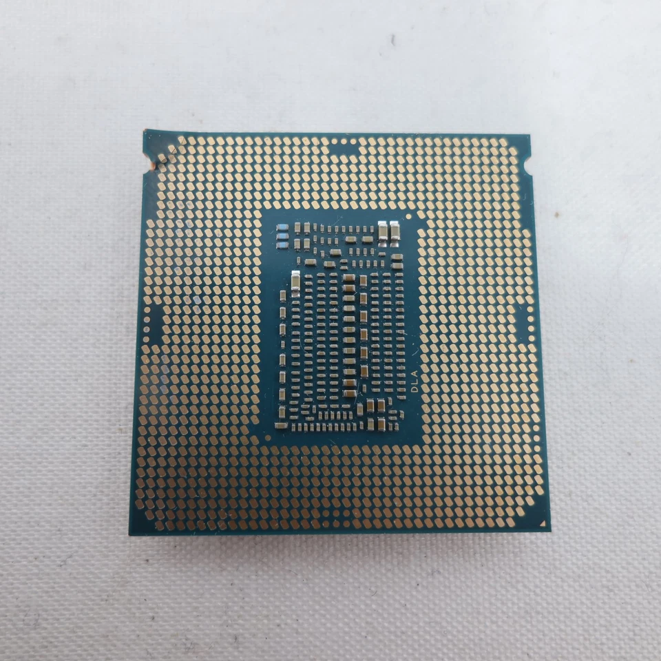 Intel Core i9-9900K CPU 3.6GHz SRFLS Black Untested Slight Corner Damage - Image 3 of 4