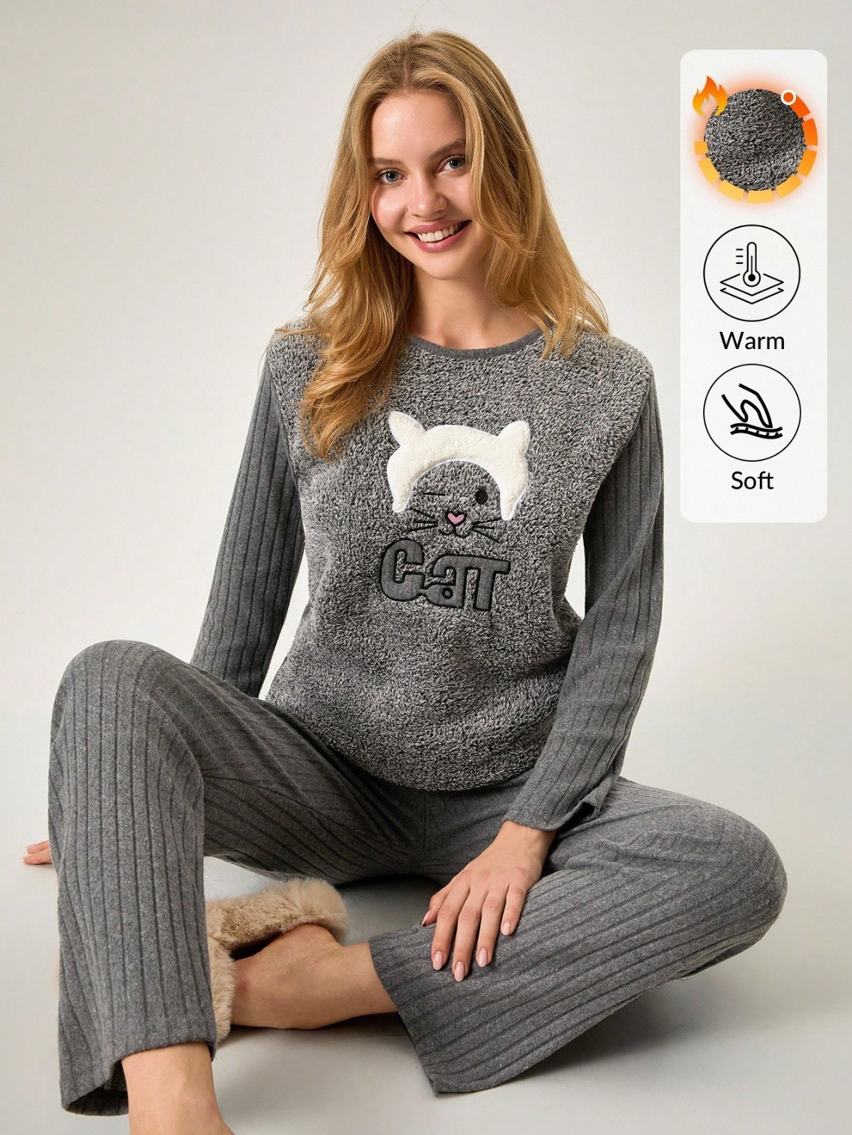 Conjunto de pijama de punto acanalado con detalles bordados de letras y gatos