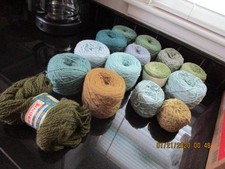 Lot mixte de fils à tricoter de haute qualité, poids total 1460 grammes