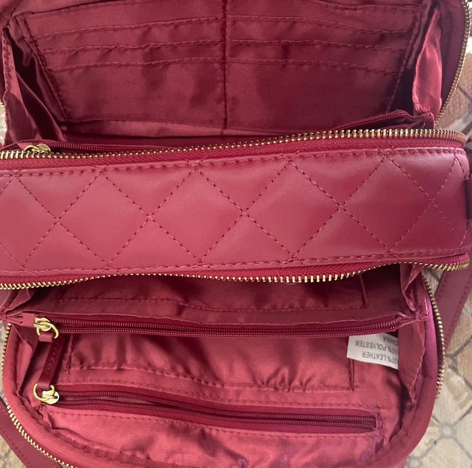 Bandolera JOY & IMAN Diamante Acolchada Cuero Genuino Borgoña Tono Dorado Acento  Foto 3 de 4