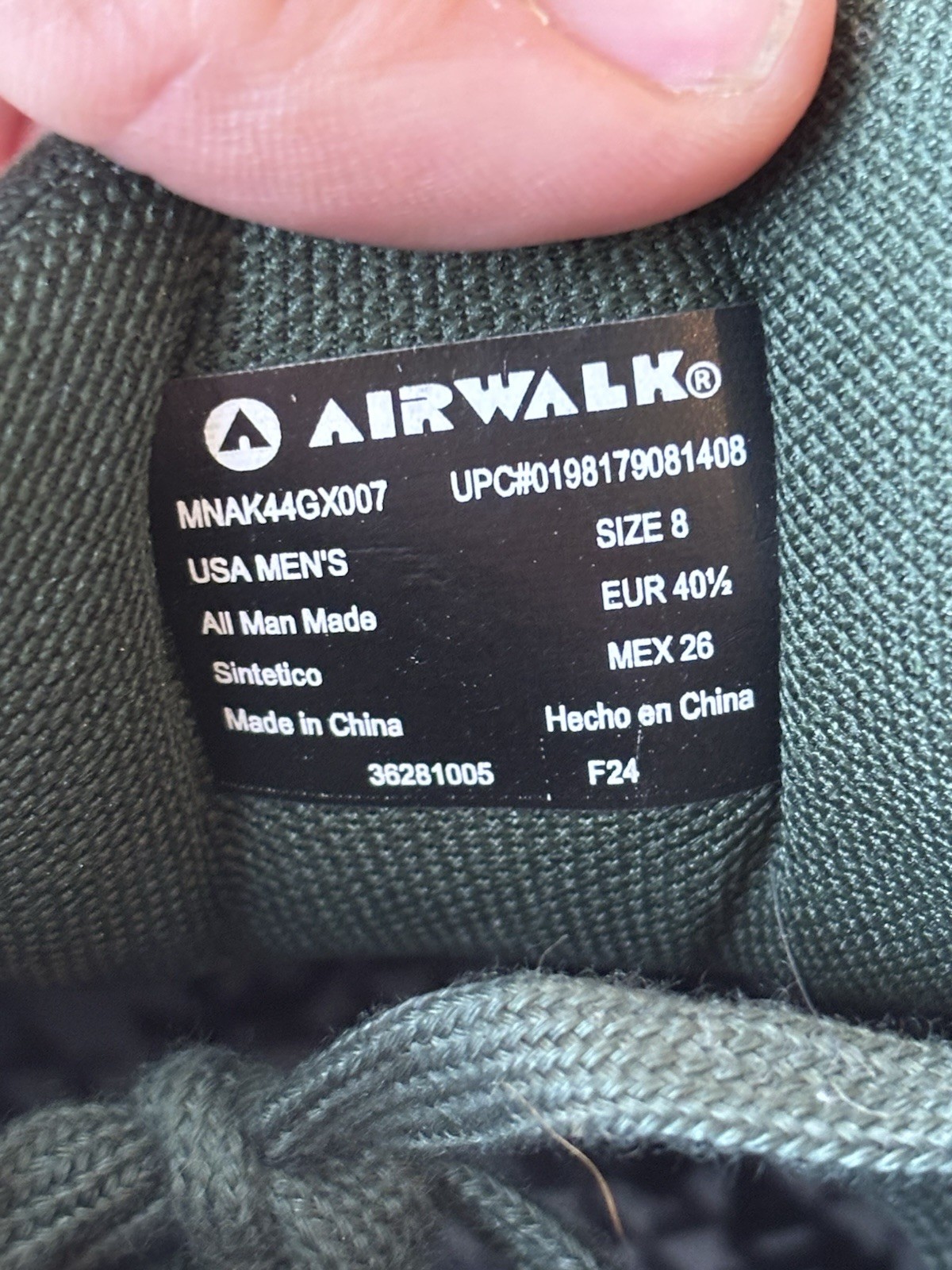 Men’s Airwalk Green Huntington size 8 Shoe